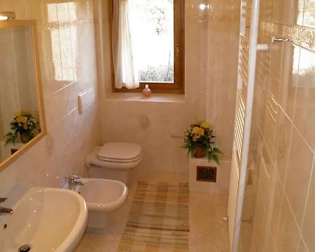 Ferienhaus Marta Dongo